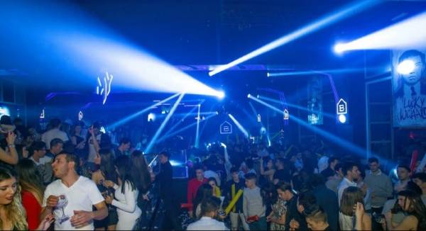 Fiesta Jueves Discoteca Blackhaus