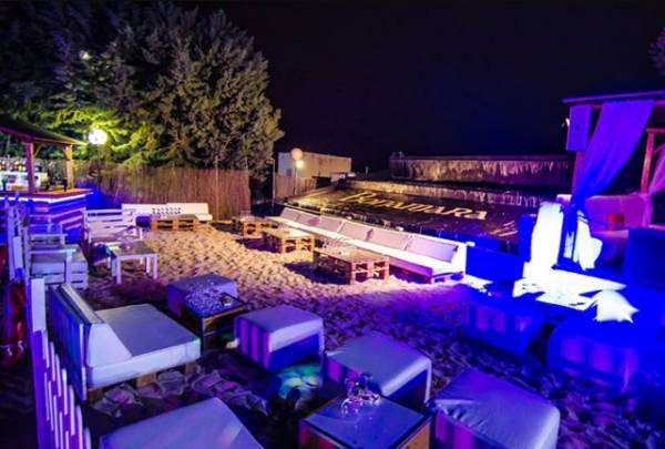 Fiesta de NocheBuena discoteca Terraza Bonamara Madrid