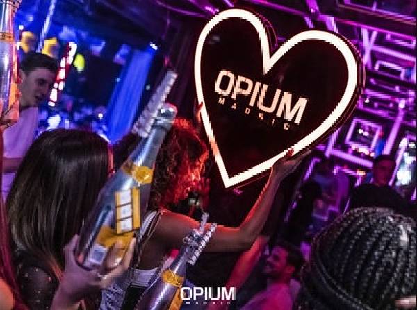 Fiesta San Valentín Discoteca Nazca Madrid