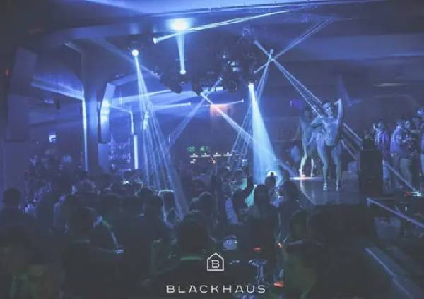 Fiesta San Valentín Discoteca Blackhaus